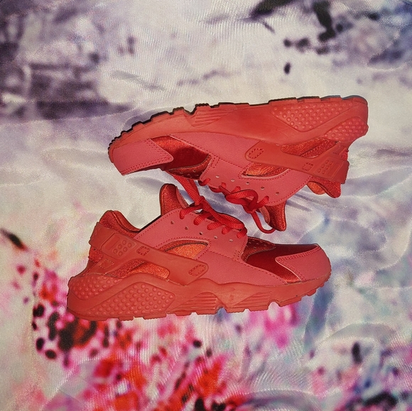 Nike Red Huarache